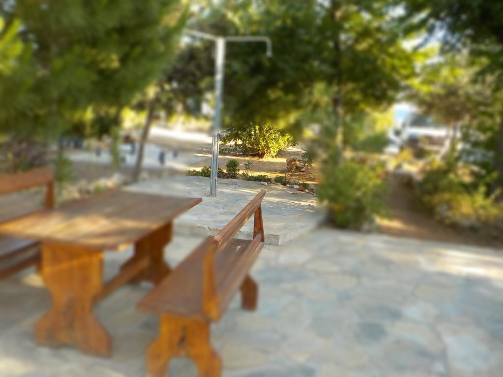 Mandorla Apartments ลาร์ดอส ภายนอก รูปภาพ